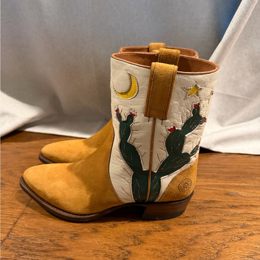 Ranch Road Cactus Cowboy Western Boots NWT